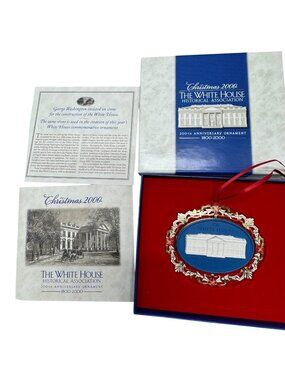White House Historical Association Christmas2000 Ornament 200th Anniversary READ